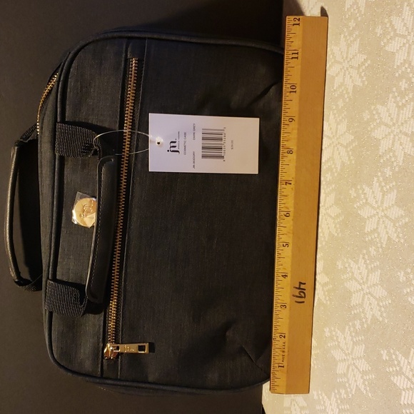 JM Gray Travel Cosmetic Case - NWT - Picture 5 of 9